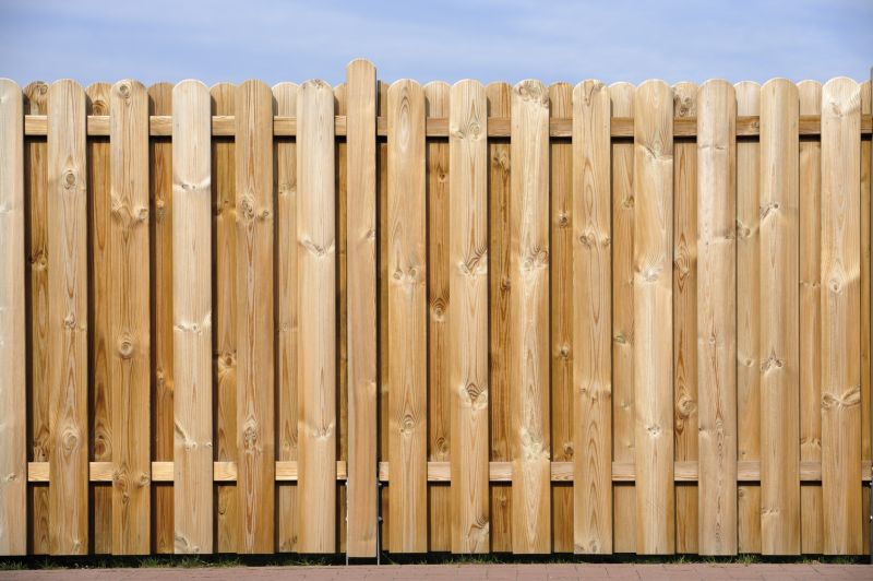 Board Fence Installation in Pearland, TX